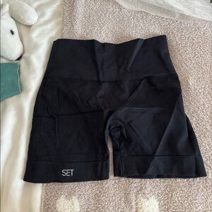 Set Active Biker Shorts